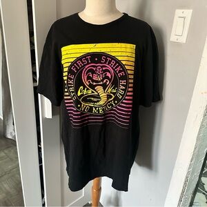 Cobra Kai | strike first tee size 2x